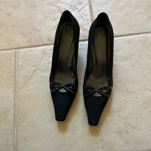 Stuart Weitzman black pumps